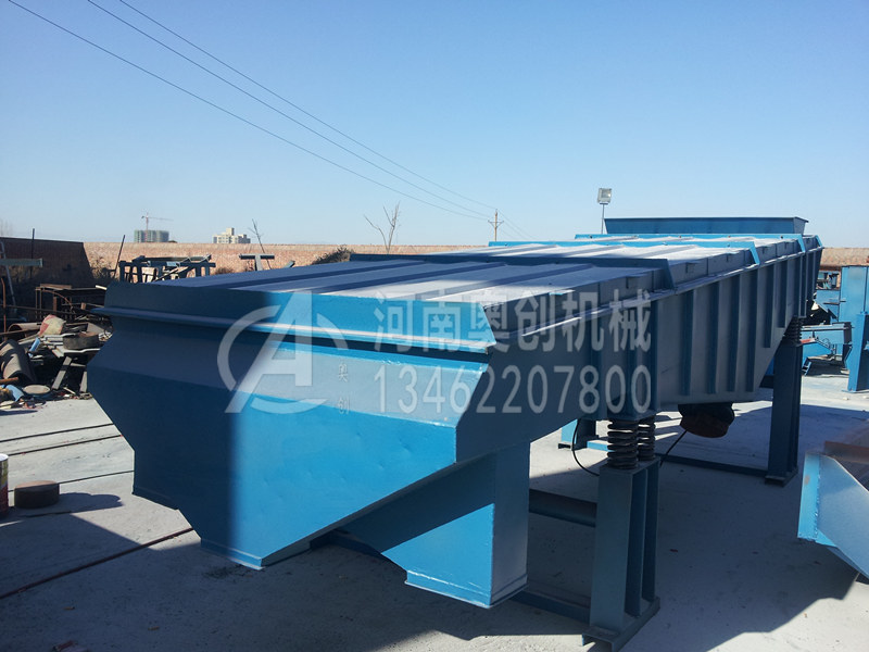 更换烘干砂直线振动筛筛网时的注意事项