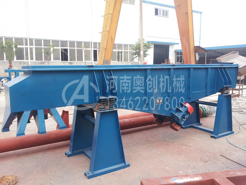 圆振动筛需要采用在筛面上喷压力水,将细拉级及泥质冲洗下去