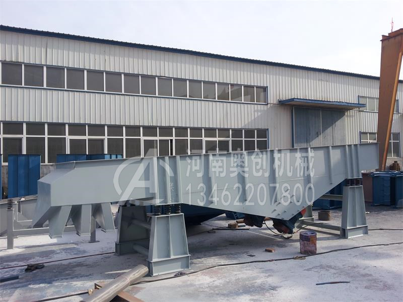 直线振动筛客户们知道，振动电机是直线振动筛的振动源