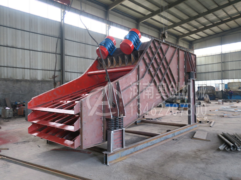 矿用直线振动筛激振力的大小会影响材料的筛选效率