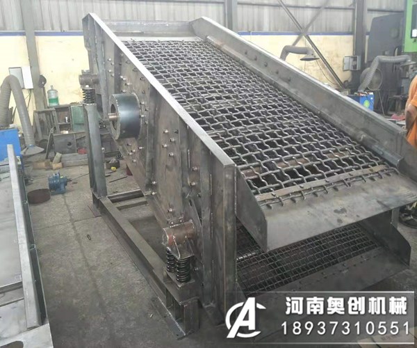 直线振动筛筛面上煤块堆积过厚现象的主要原因