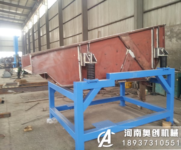 如何根据物料的大小，所需要产量选择适合的振动筛呐？