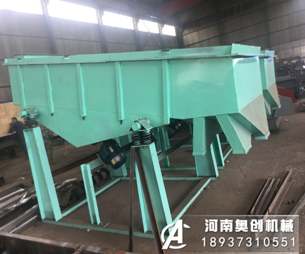 小型直线振动筛筛出来的物料不干净怎么回事，改如何解决呐？?