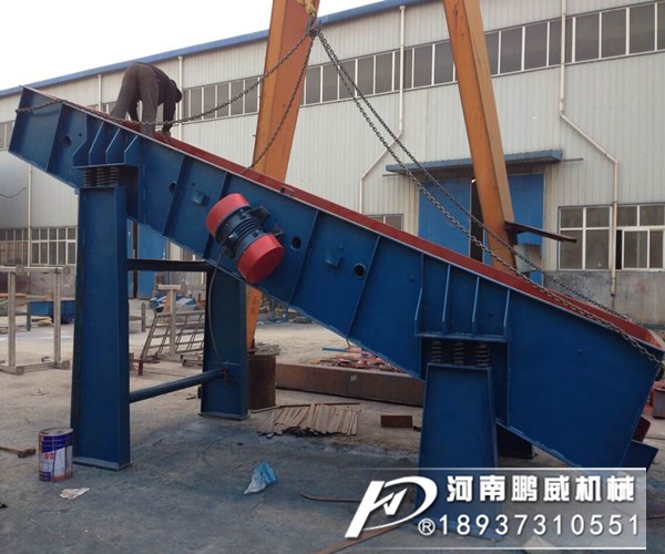 直线振动筛工作原理已经生产技术参数