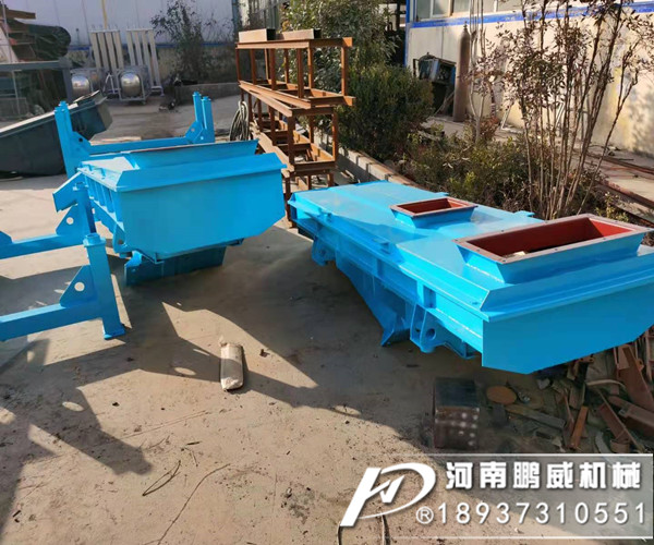 直线振动筛出现和正常抖动不同的频率是什么原因？