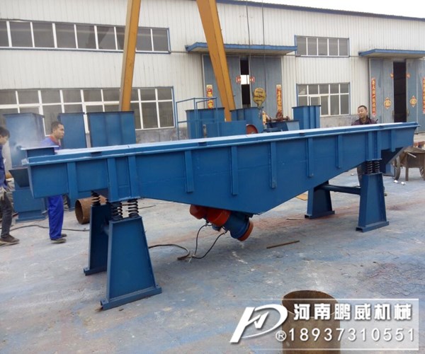 矿用直线振动筛更换弹簧时需要注意弹簧的硬度?