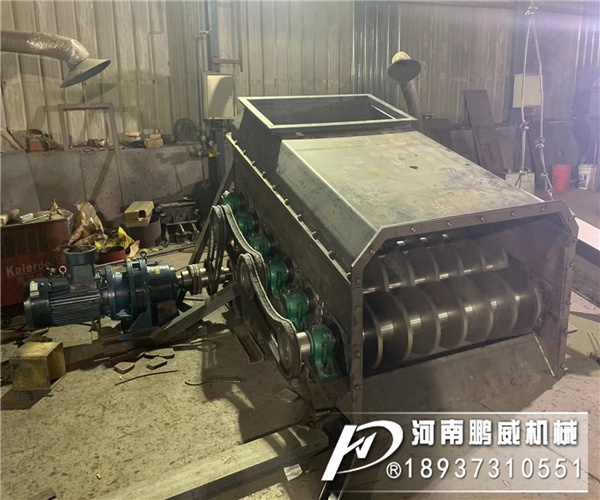 20轴滚轴筛外形图组成结构