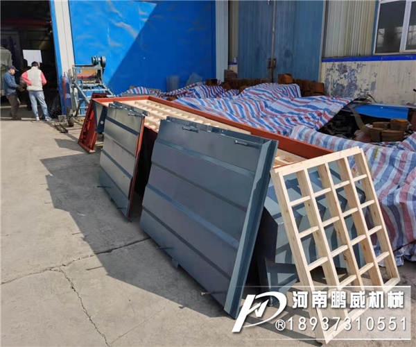 石英砂用普通直线振动筛一个小时处理多少吨？