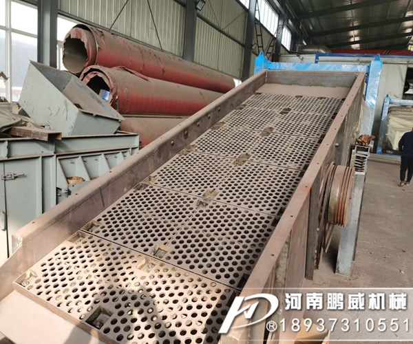 土石圆振动筛筛网堵泥怎么样解决?